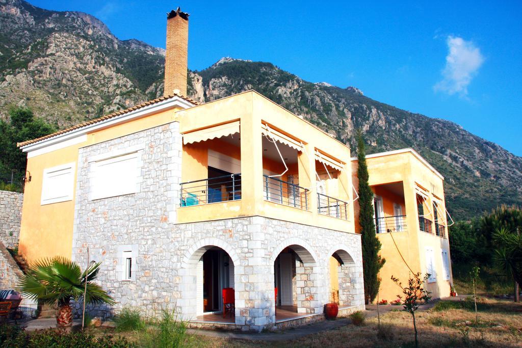 Sea And Mountain View Villa Kalamata Exterior photo